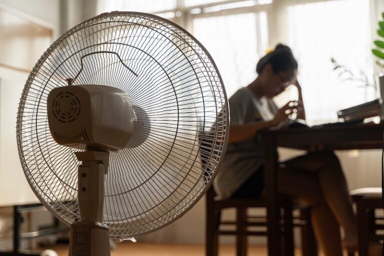 Signs Your HVAC System Needs Repair: Don't Ignore These Warning Signs